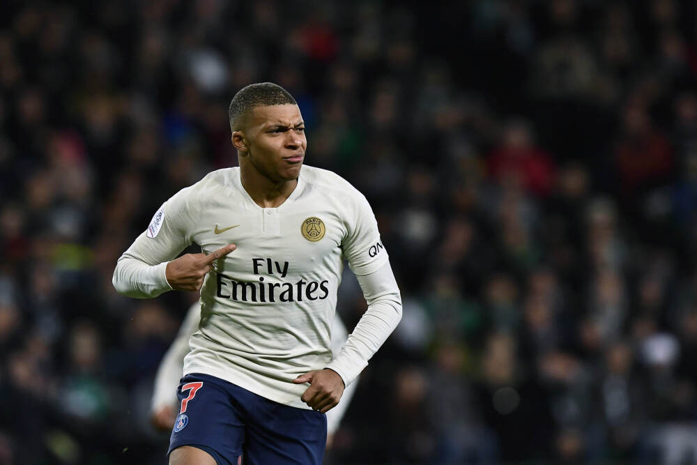 是什么成就了LABUBU？人民日报专访泡泡玛特创始人王宁